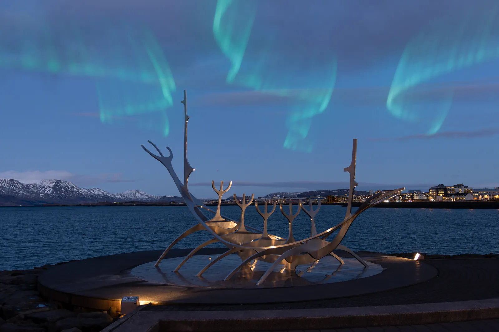 Northern lights over the Sun Voyager on December 22, 2021 — clear December nights are aurora prime time